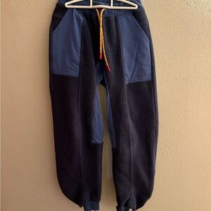 RARE Outdoor Voices Blue Fleece Joggers